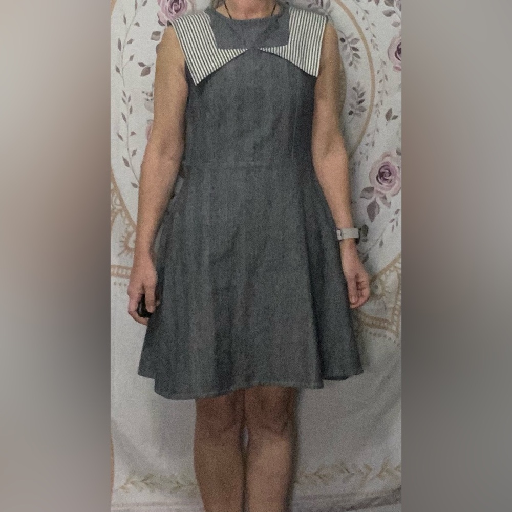 Like new Medium MODCLOTH Mata Traders Herringbone Collar Fit & Flare Dress